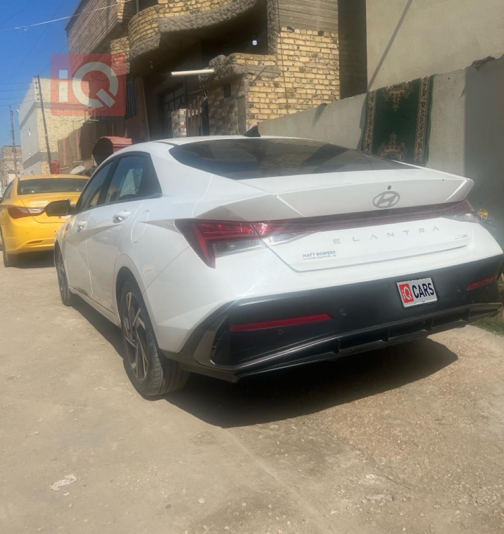 هيونداي النترا